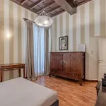 Appartamento Trevi Vicolo Scanderbeg